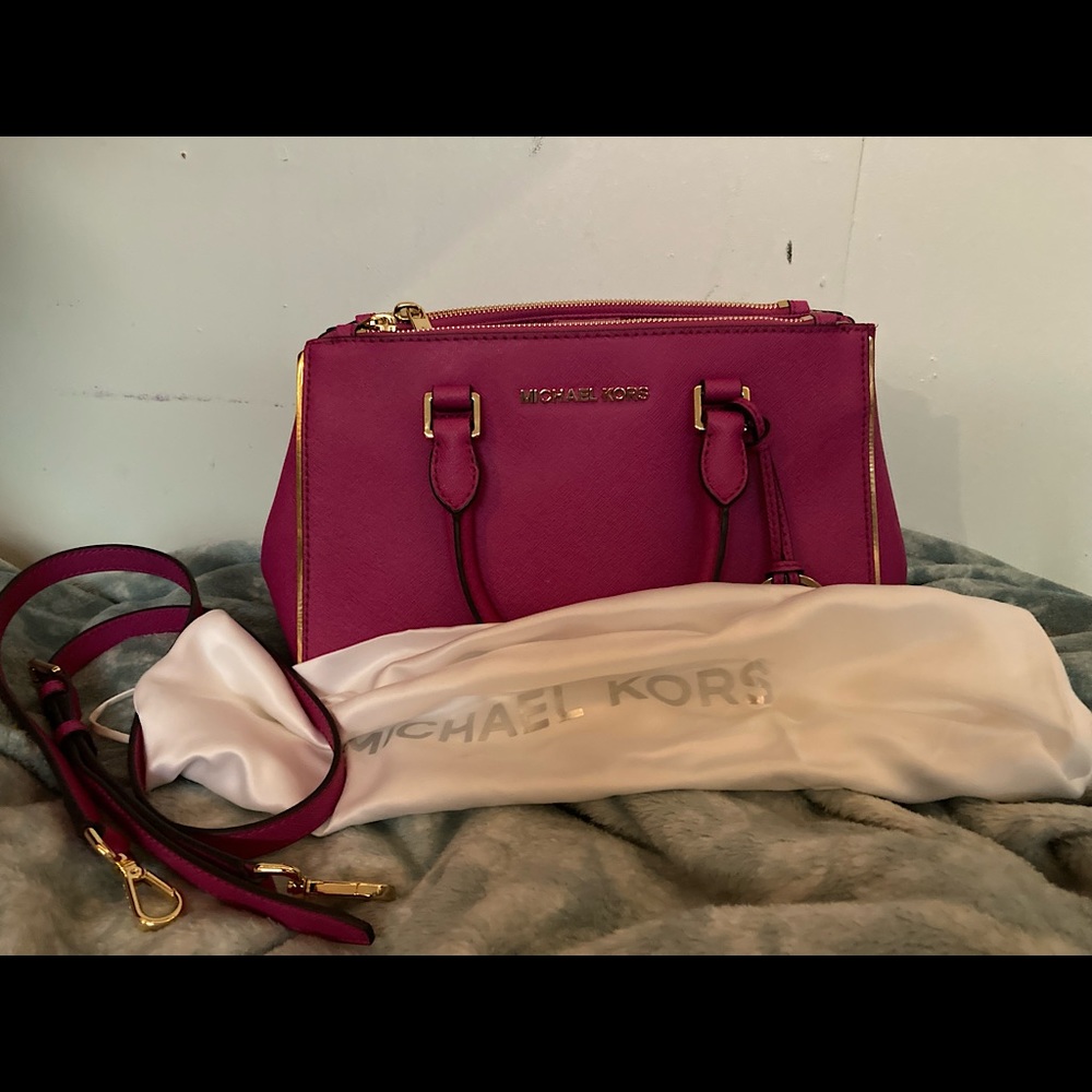 Michael kors purse
